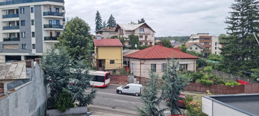 Apartament cu 3 camere decomandat în Ultracentral