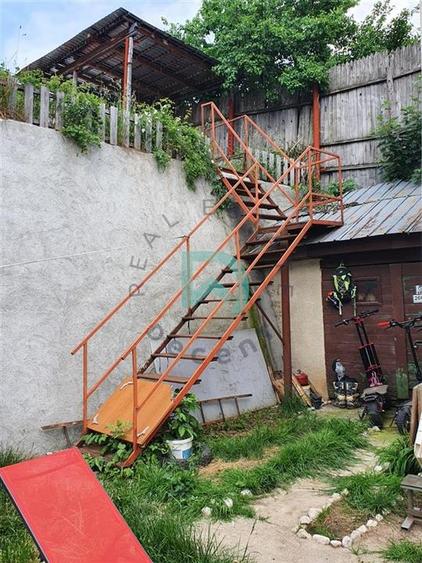 Casă cu 2 camere cu Teren 230 Mp în Centrul Istoric