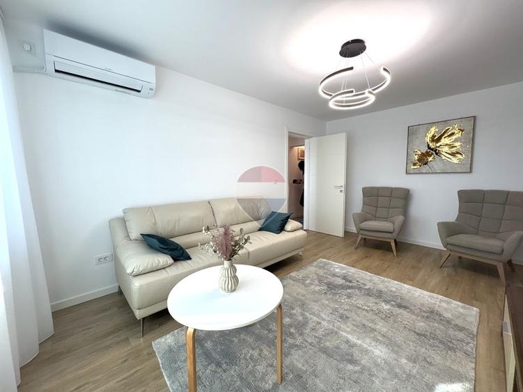 Apartament cu 3 camere decomandat, mobilat în Tomis Nord