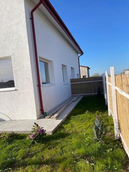 Vand / inchiriez duplex Midia Sat - 6