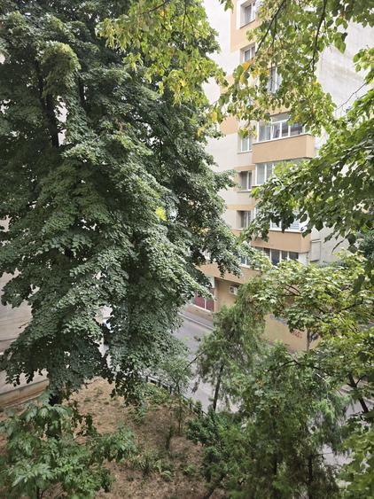 Apartament cu 2 camere decomandat în Lujerului