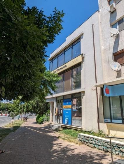 Spațiu comercial, de 360 mp, în Farfuria