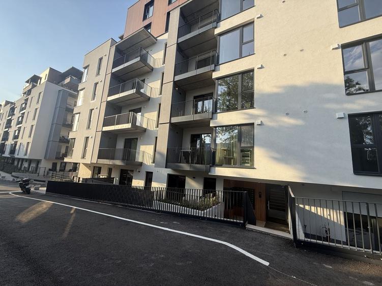 AP. 2 CAMERE- QUARTIER AZUGA, PARCARE SUBTERANA, CENTRALA, BLOC NOU - 9