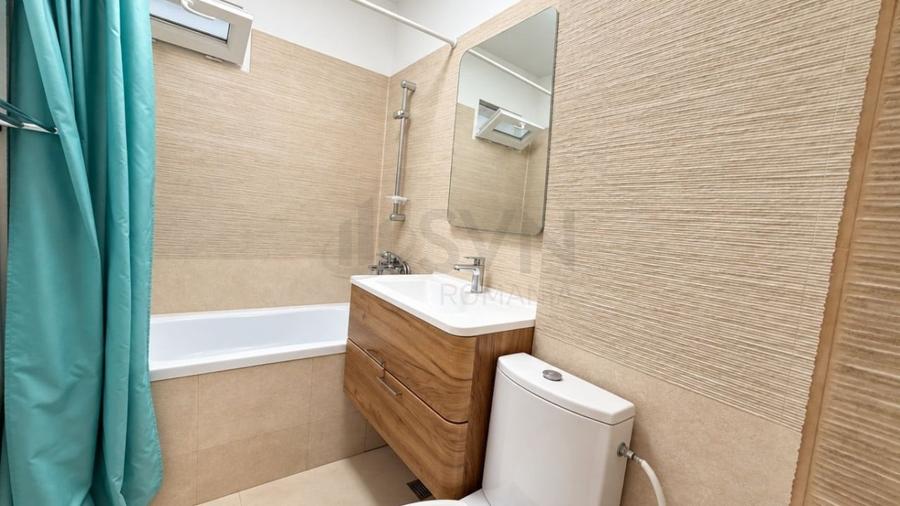 Apartament cu 3 camere semidecomandat în Bucureștii Noi