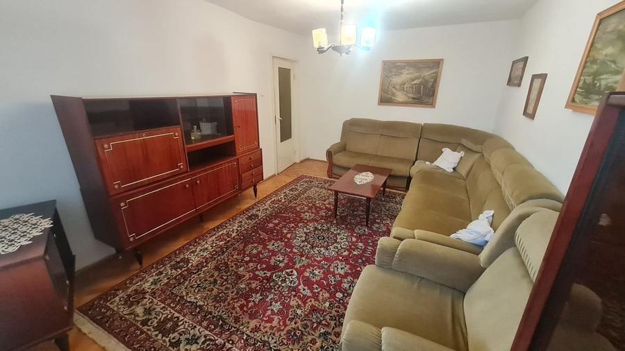 Apartament cu 3 camere, mobilat în Ștrand