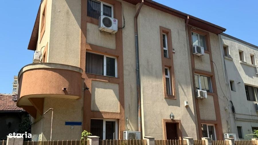 Casă cu 4 camere decomandat cu Teren 200 Mp în Unirii