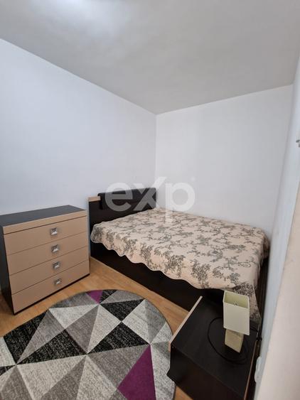 Apartament cu 2 camere semidecomandat, mobilat în Micro 11