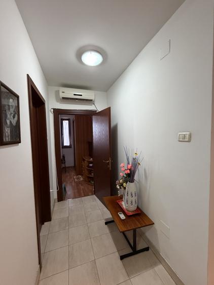 Apartament cu 2 camere decomandat, mobilat în Soarelui