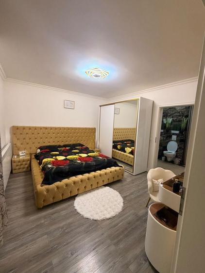 Casă cu 4 camere în Mircea Vodă