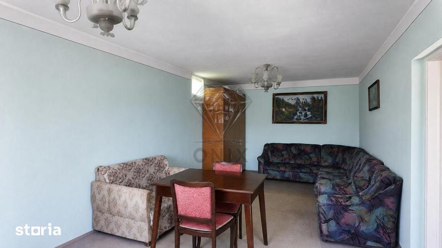 Casă cu 3 camere cu Teren 1300 Mp în Central