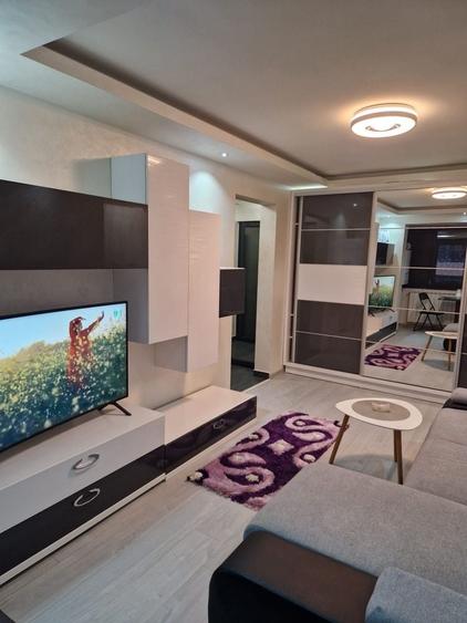 Apartament cu 2 camere semidecomandat în Radu Negru