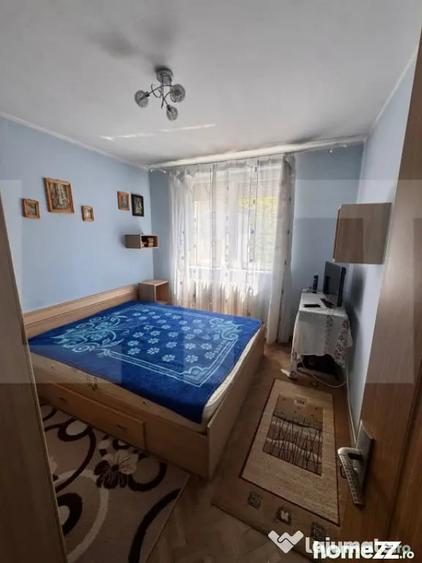 Apartament cu 4 camere semidecomandat, mobilat în Central