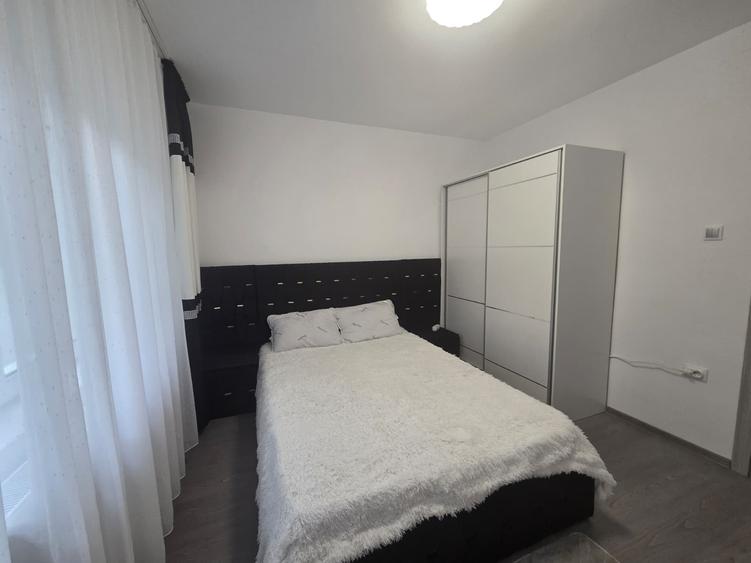Apartament cu 3 camere în Mircea cel Bătrân