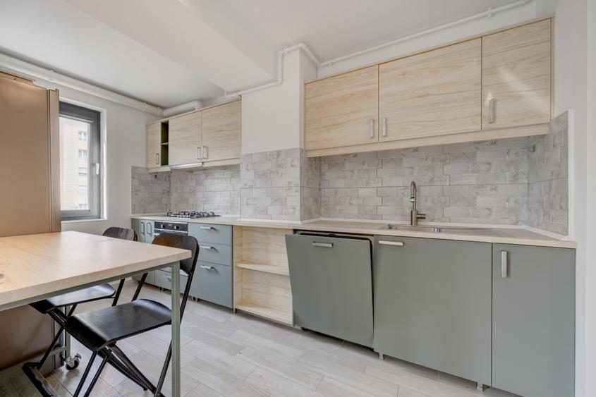 Apartament cu 2 camere decomandat, mobilat în Nerva Traian