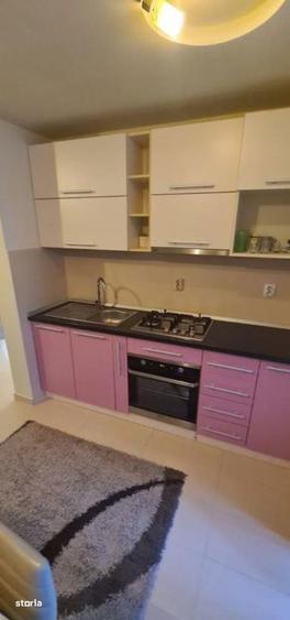 Apartament cu 2 camere, mobilat în Între Lacuri