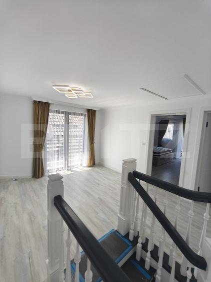 Casă individuală cu 6 camere cu Canalizare în Central