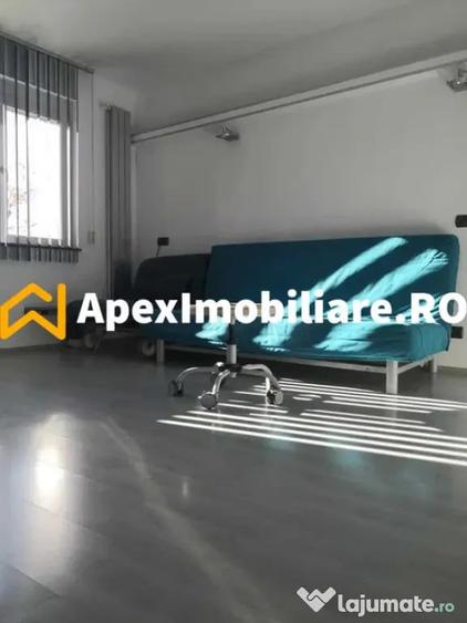 Apartament cu 3 camere decomandat în Gara de Nord