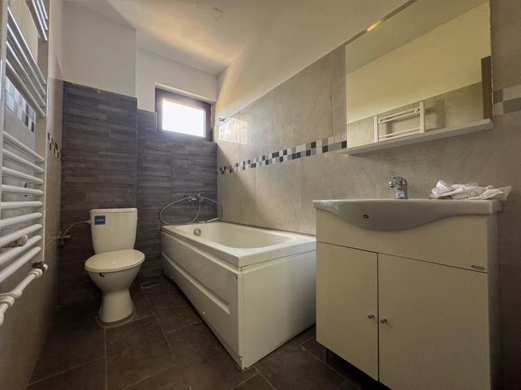 Apartament cu 2 camere decomandat, mobilat în Valea Adâncă
