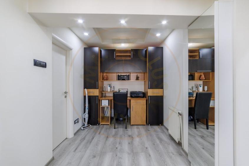 Apartament cu 3 camere decomandat, mobilat în Prundu