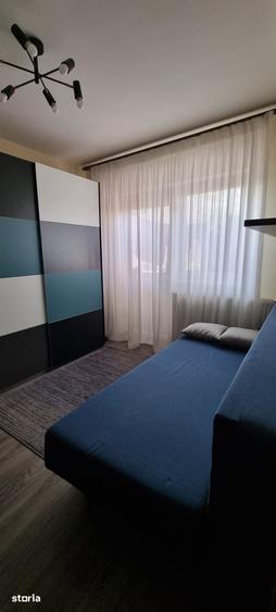 Apartament cu 4 camere decomandat în Central
