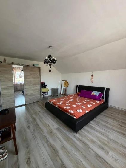 Casă cu Teren 300 Mp în Central