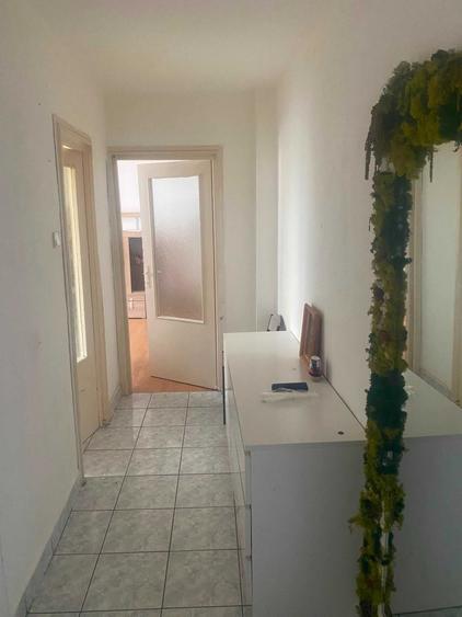Apartament cu 2 camere decomandat în Costișa