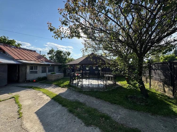 Casă cu 2 camere cu Teren 400 Mp în Ștefănești