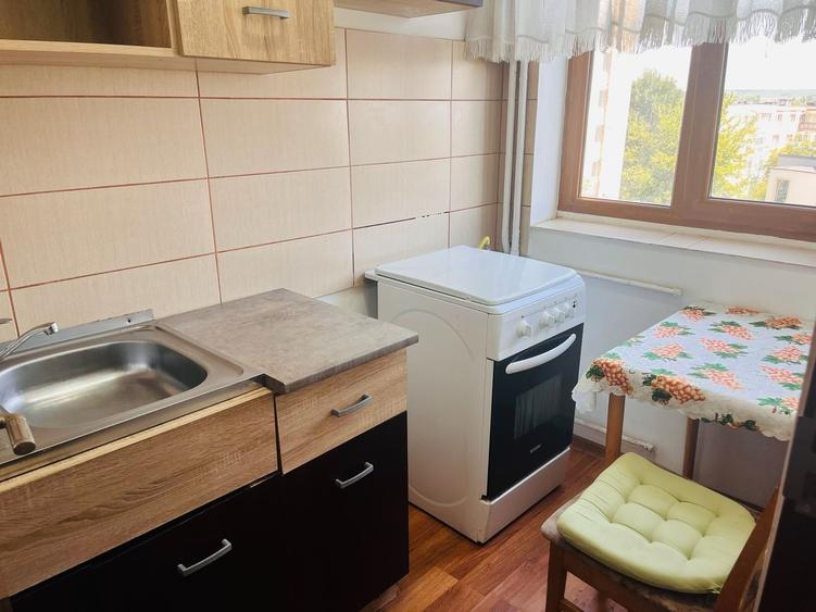 Garsonieră semidecomandată, mobilată în Brazda lui Novac