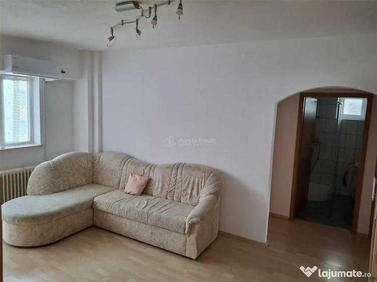 Apartament cu 2 camere semidecomandat în Ultracentral