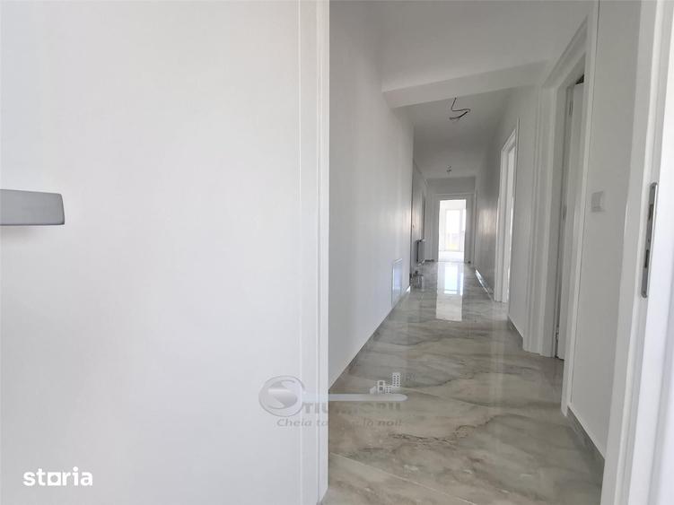 Apartament cu 3 camere decomandat în Galata