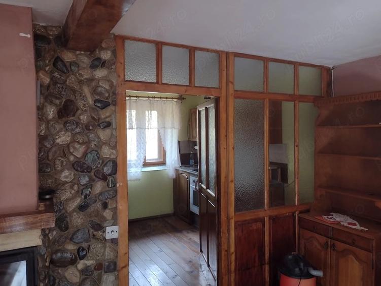 Teren de 4000 mp, în Pietroasa