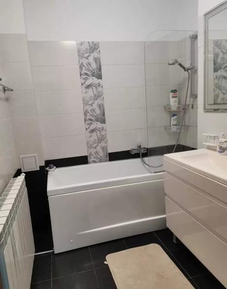 Apartament cu 3 camere decomandat, mobilat în Tomis III