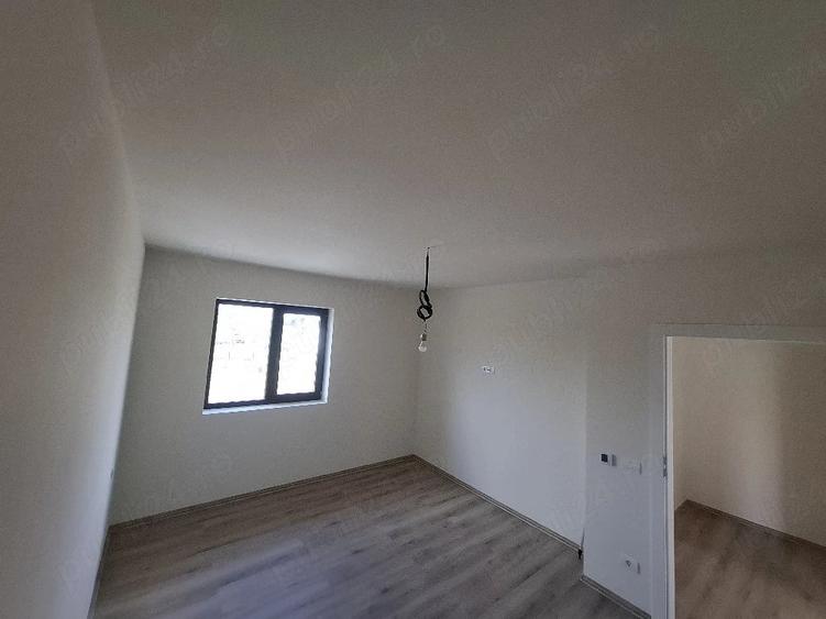 Casă cu 4 camere cu Teren 732 Mp în Urseni