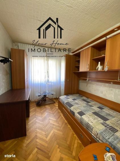 Apartament cu 3 camere semidecomandat în Central