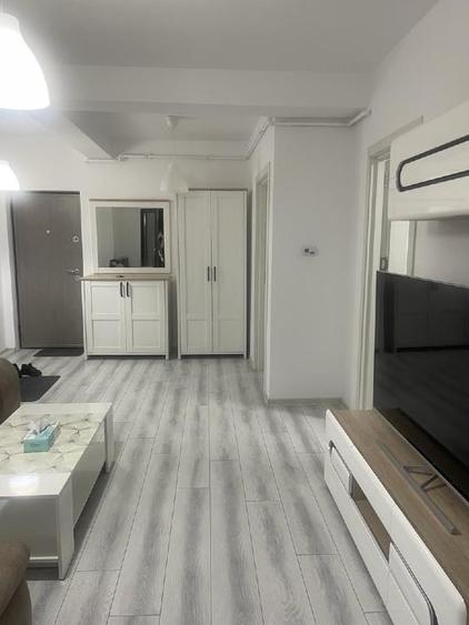 Apartament cu 2 camere, mobilat în Agigea