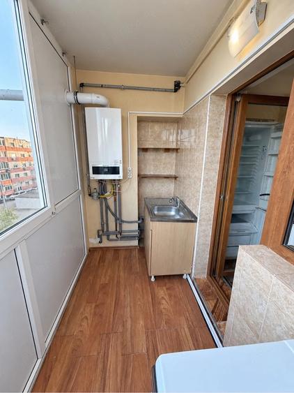 Apartament cu 2 camere decomandat în Lipovei
