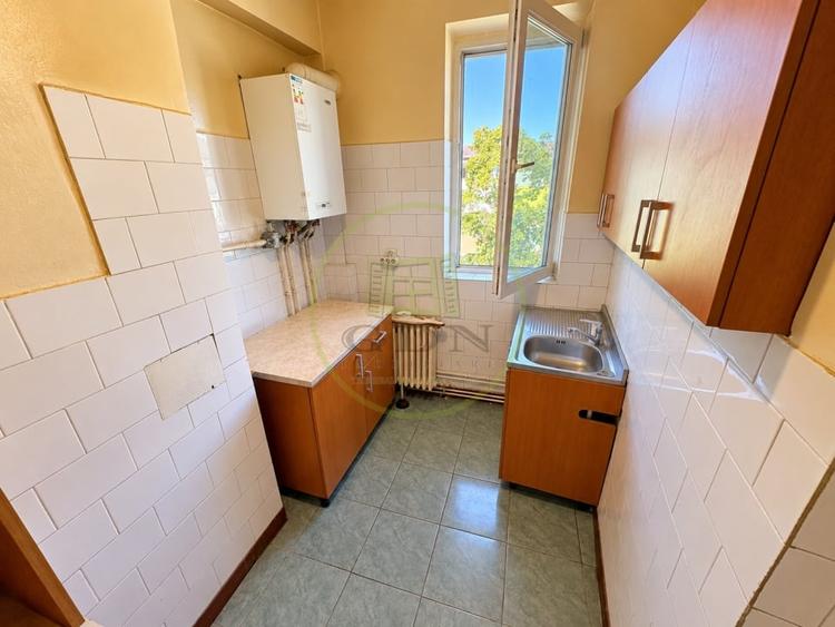 Apartament cu 2 camere decomandat în Rahova