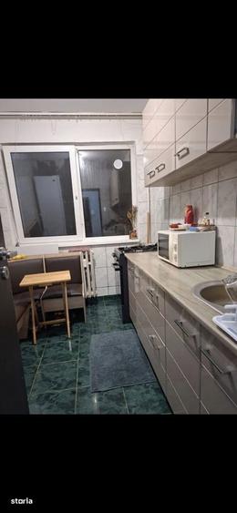 Apartament cu 2 camere semidecomandat, mobilat în Dămăroaia