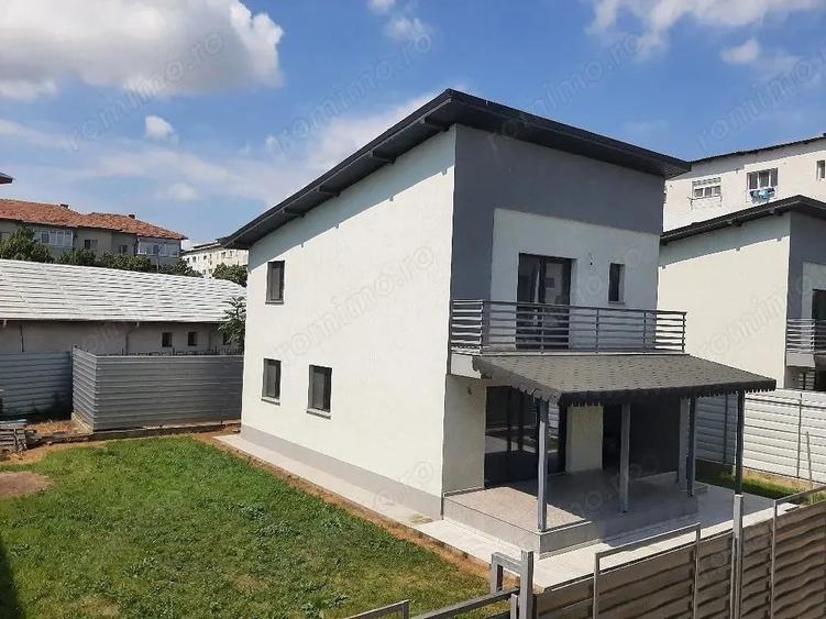 Casă cu Teren 400 Mp în Sud