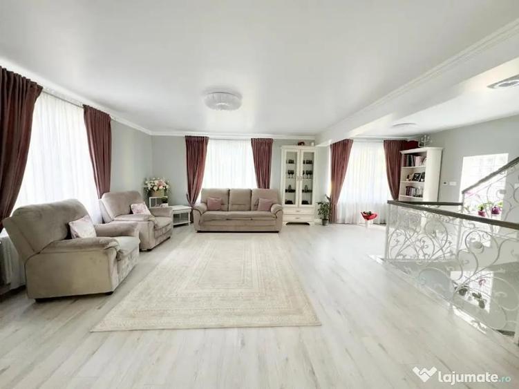 Casă cu 4 camere cu Teren 1500 Mp în Centura