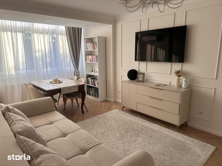 Apartament cu 3 camere decomandat în Săsar