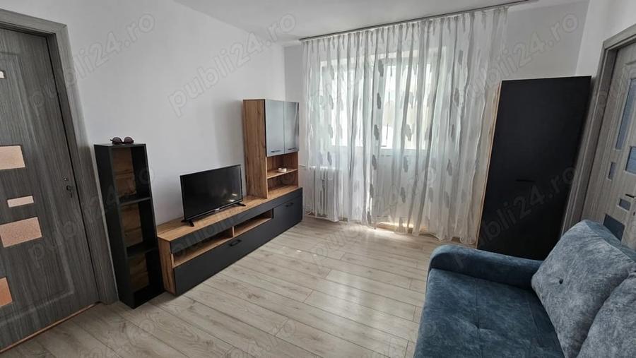 Apartament cu 2 camere semidecomandat în Podu Roș