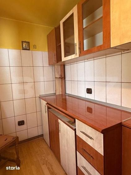 Apartament cu 3 camere semidecomandat în Republicii