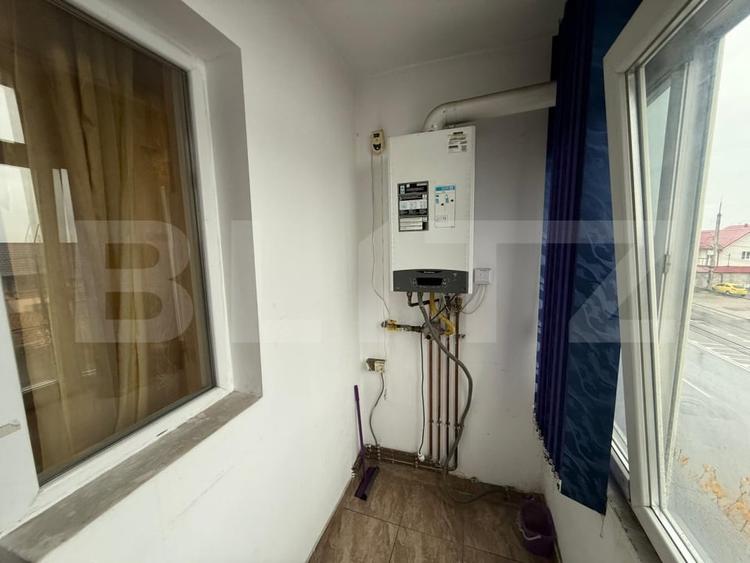 Apartament cu 2 camere semidecomandat, mobilat în Micro 11