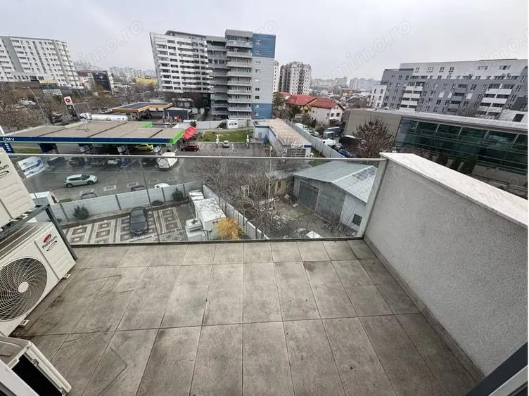 Apartament cu 3 camere decomandat, mobilat în Mihai Bravu