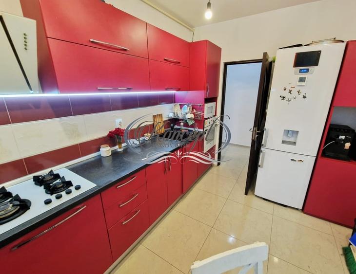 Apartament cu 3 camere decomandat, mobilat în Sopor