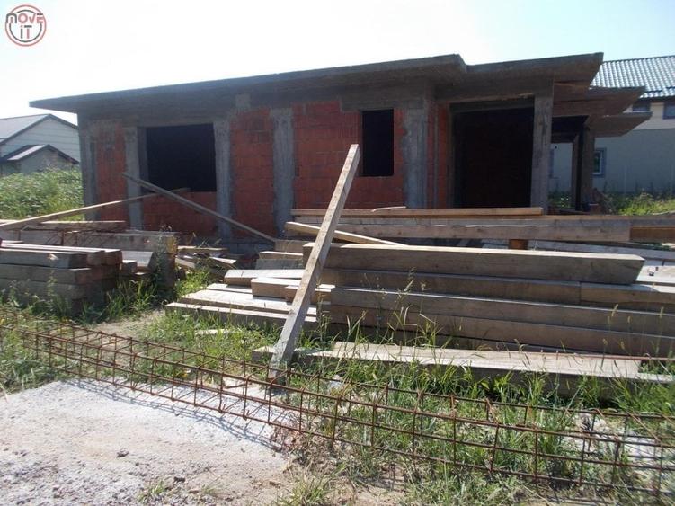 Casă individuală cu 4 camere cu Teren 422 Mp în Corbeanca