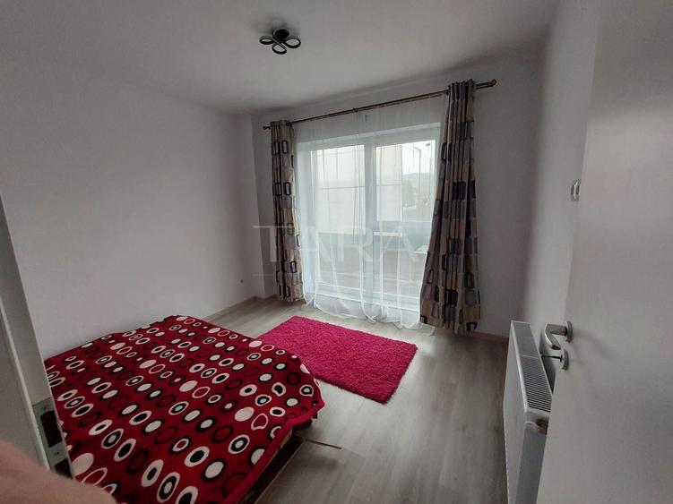 Apartament cu 2 camere semidecomandat, mobilat în Florești
