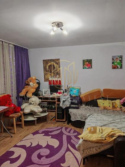 Casă individuală cu 4 camere cu Canalizare în Brâncoveanu