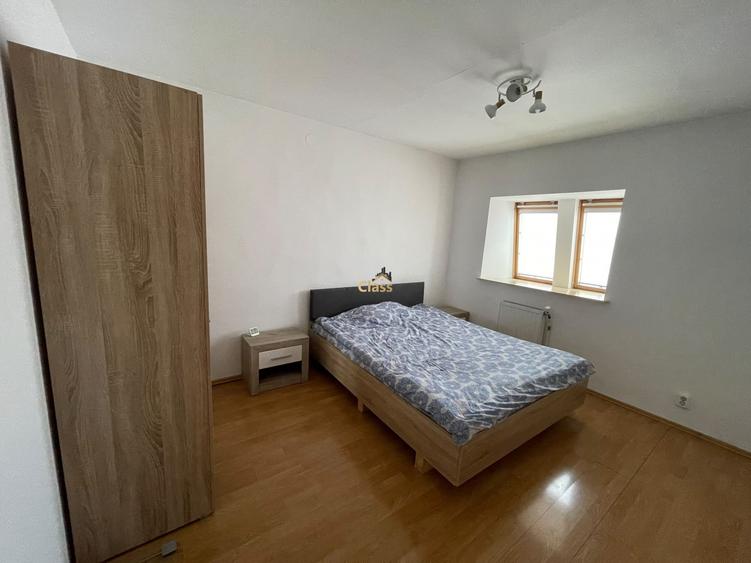 Apartament cu 3 camere semidecomandat, mobilat în Gheorgheni